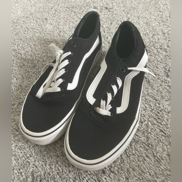 Vans Black and White Sneakers - Picture 2 of 7
